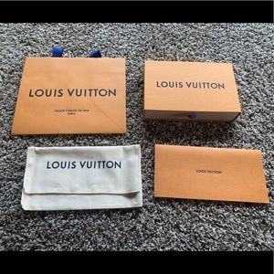 Louis Vuitton Bundle